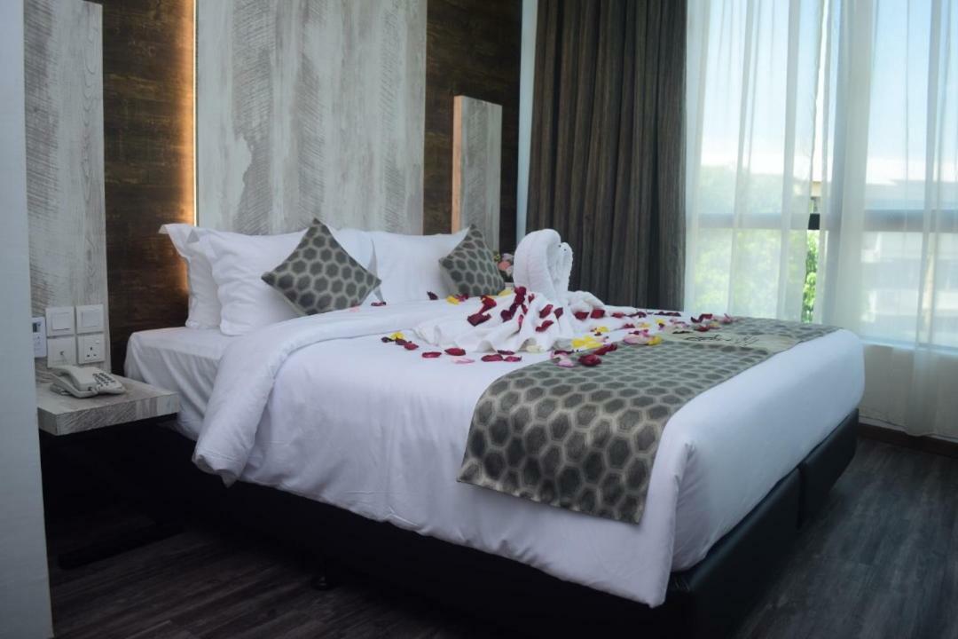 Rest And Comfort Boutique Hotel Kuala Terengganu Ngoại thất bức ảnh